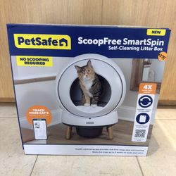 PETSAFE SCOOP FREE SMART SPIN SELF-CLEANING LITTER BOX