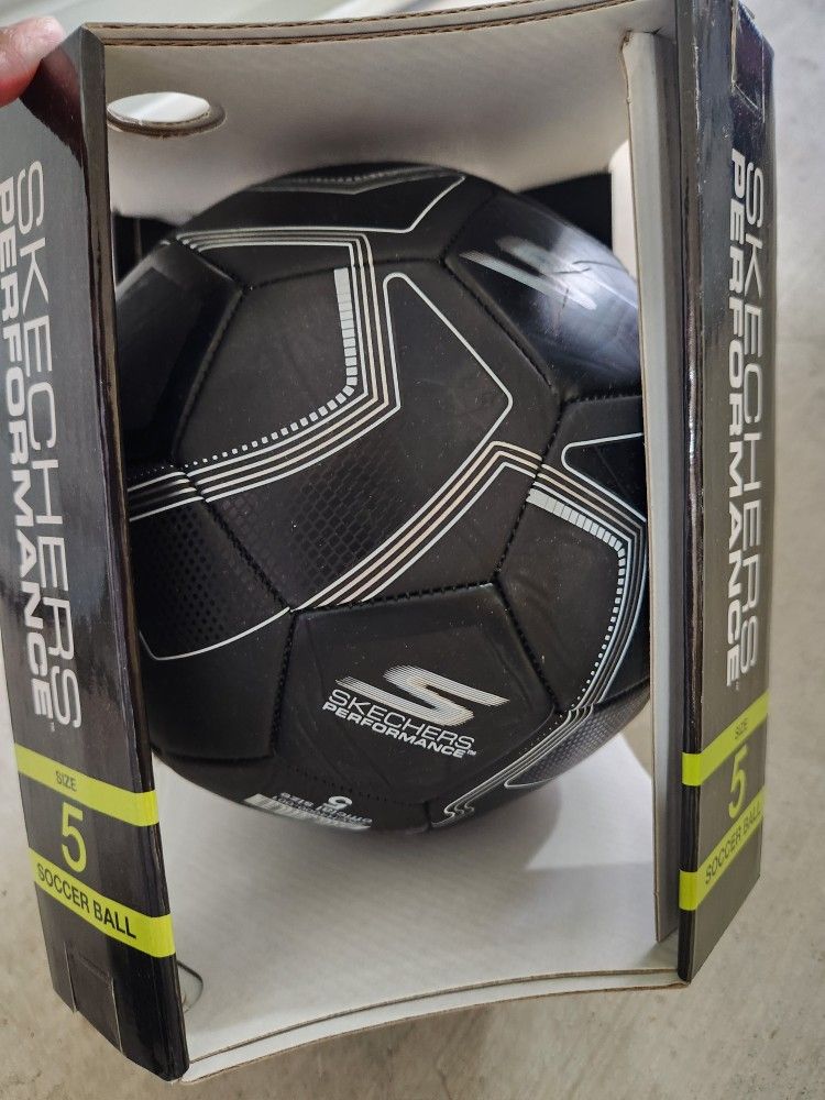 New Black Skechers Performance Soccer Ball Size 5