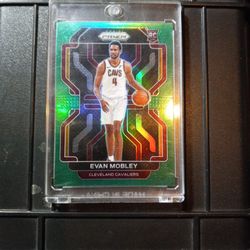2021-22 Panini Prizm (Green Prizm) Evan Mobley Rookie Card