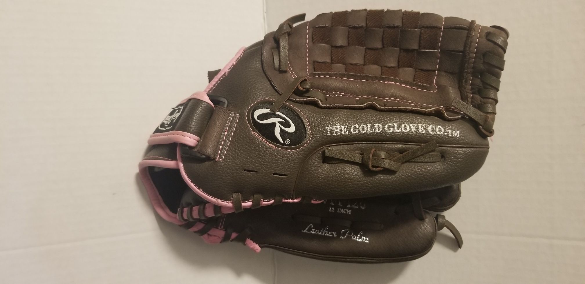 *HOLD FOR MONALE* Women's fast pitch softball glove 12 inch