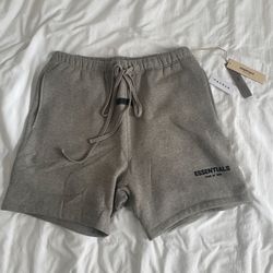Essential Short 