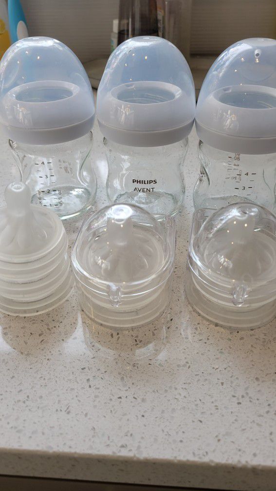 Free 4oz  Glass Philips Avent Bottles 