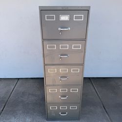 File Cabinet Great Condition 