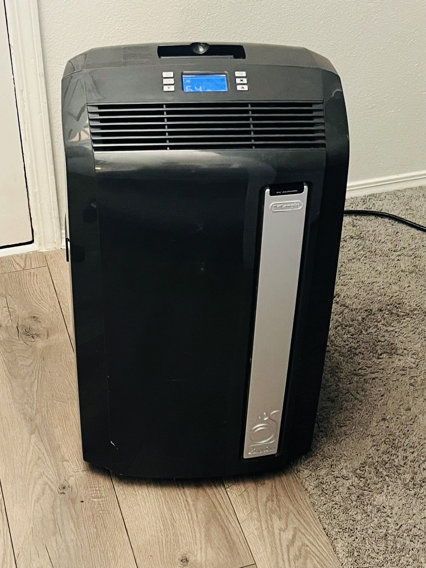 DeLonghi AC And Heating