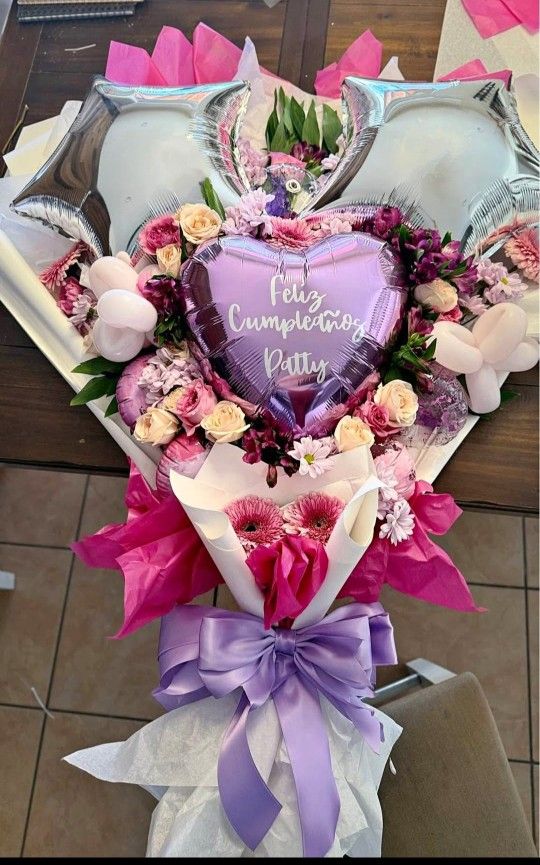 Balloons And Gifts