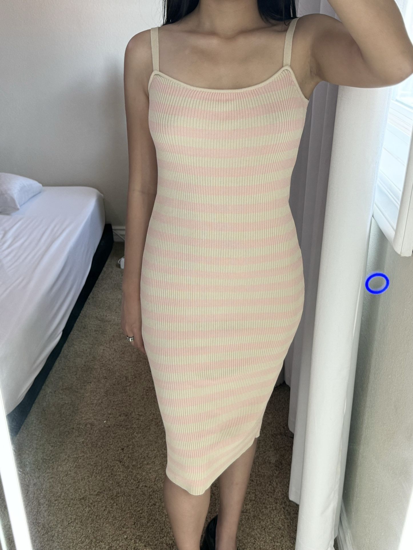 Bodycon Dress in Beige and Pink