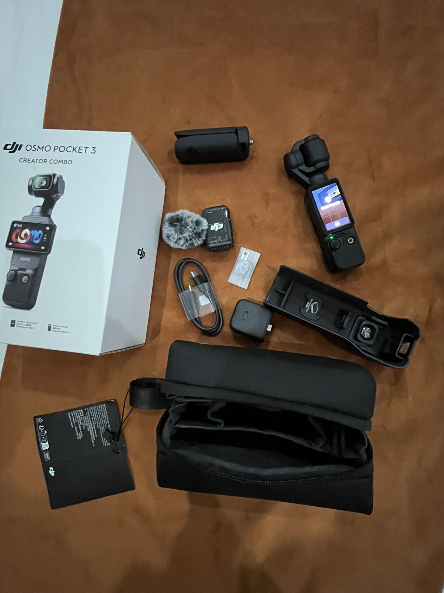 DJI Osmo Pocket 3 Creator Combo