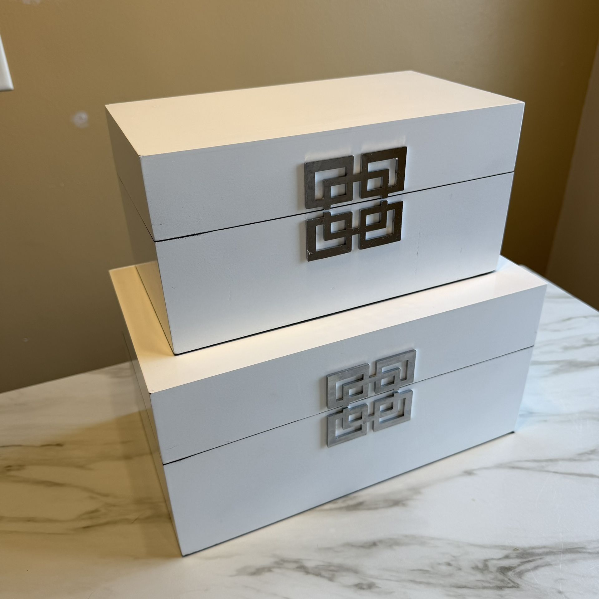 Z Gallerie Decorative Storage Box Set (2 Pieces – White & Silver)