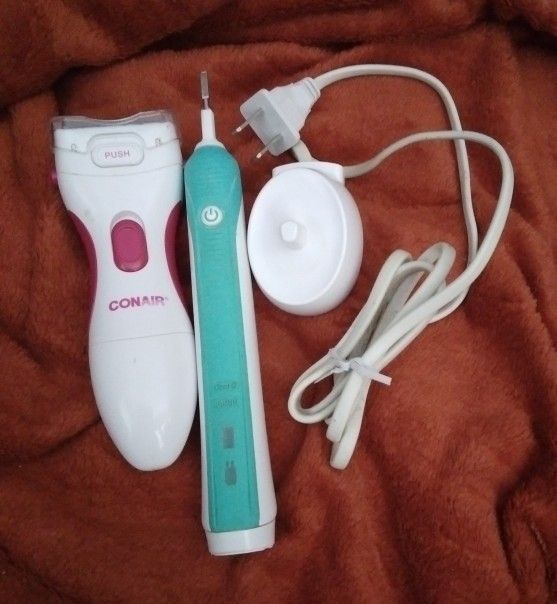 Electric Women's Razor & Oral B Electric Toothbrush