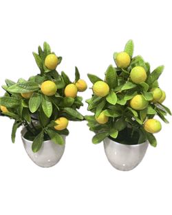 Plastic Lemon plant decor