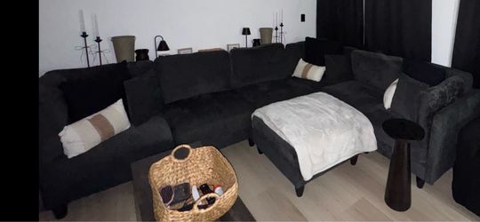 Sectional couch
