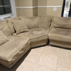 Free Sofa Sectional 