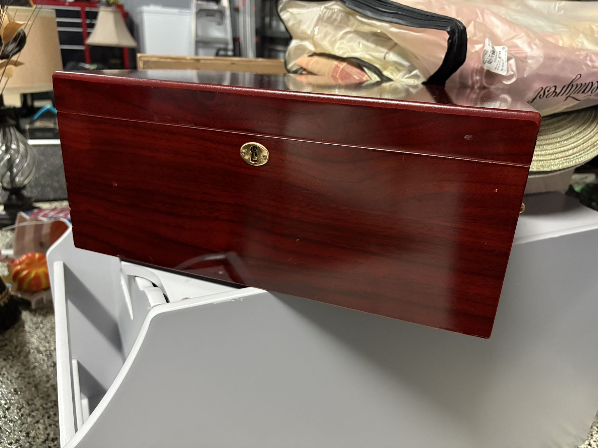 Wooden cigar Humidor