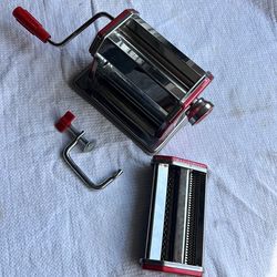 Pasta maker