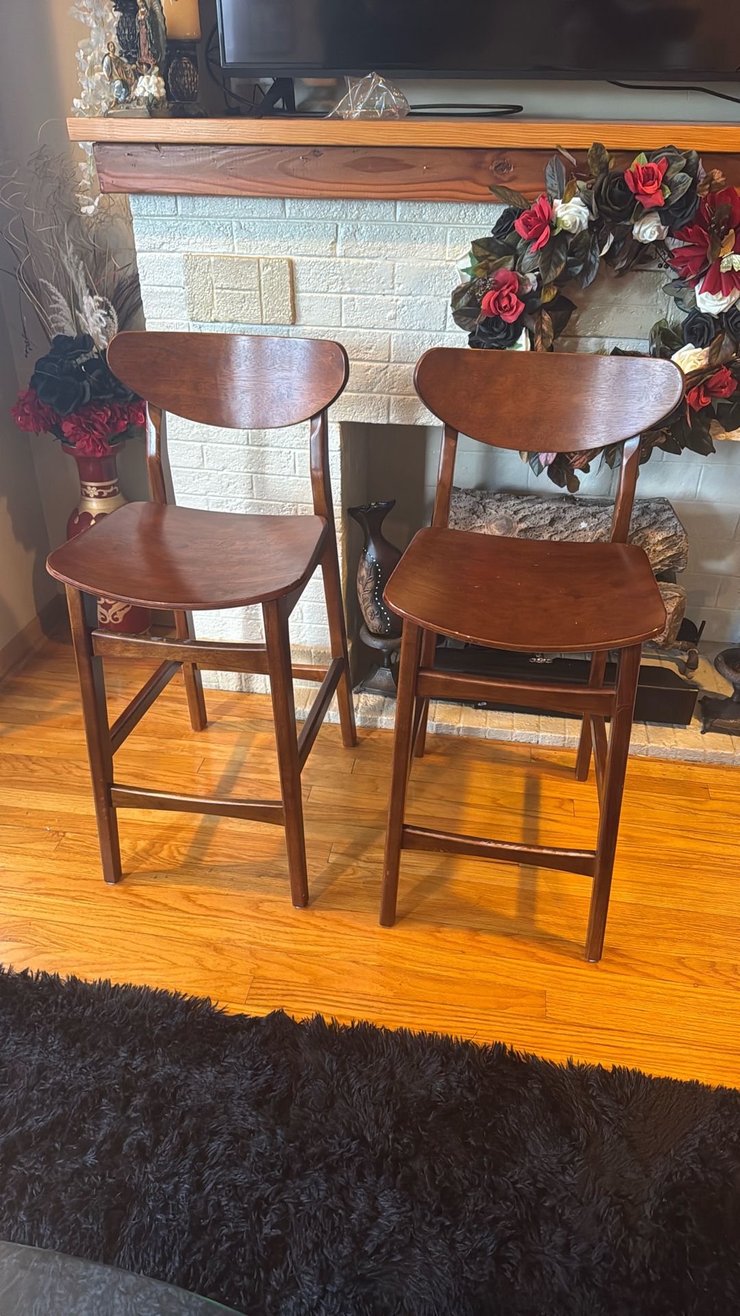 2 Wood Stools Chairs 