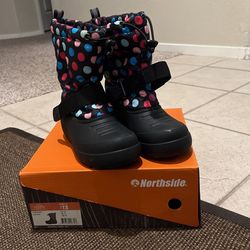 North side Snow boots Size 13 