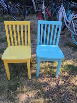 Set Of 2 Pottery Barn Carolina Play Chairs