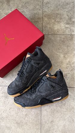 Jordan 4 Black Levi