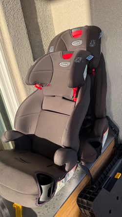 Free Car Seats (2 of them)