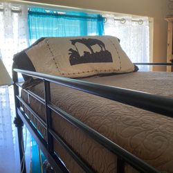 Very Nice Iron Bunk bed 