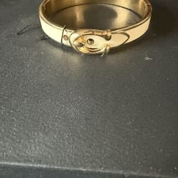 Brand New Coach Hinge Buckle Bracelet It’s Gold And Off  White It’s Gorgeous 