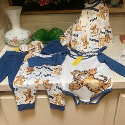 Brand New 6 Piece Baby Set 