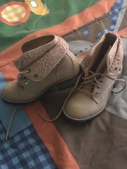 Girl boots 13