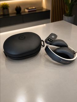 Beats Wireless Over-Ear Headphones with Case