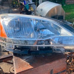 14” Nissan Sentra  Passenger Headlight 