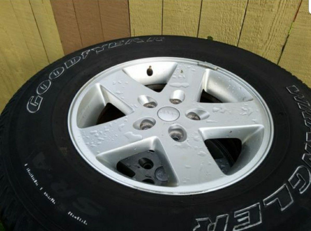 Jeep Wrangler OEM rims and tires