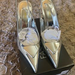Fashion Nova Silver Heels - Size 7.5