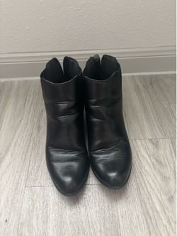 Women’s dress boot