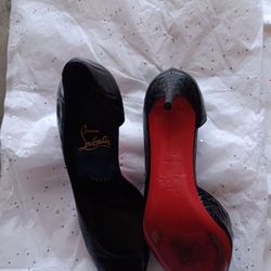 Shoes (Redbottoms)