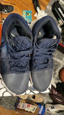 Lebrons basketball shoes