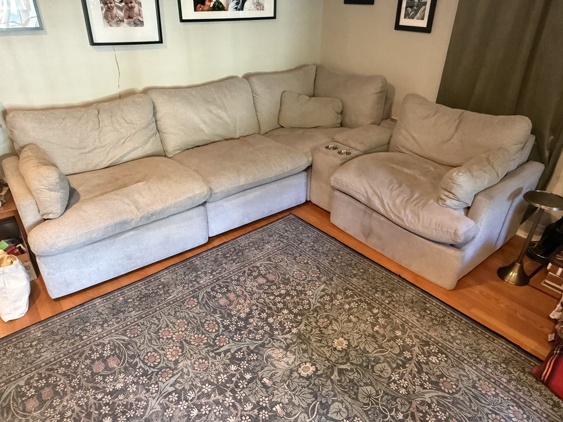 Jolene Modular - Living Spaces