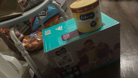 Formula and baby diapers size 6