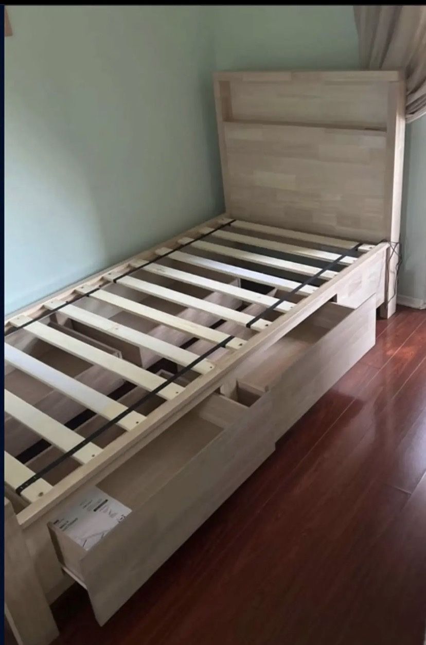 twin bed  4 side shelves, iPhone charger