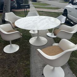 Set De Comedor Original Knoll Diseño Eero Saarinen ( Tulip Collection)