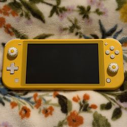 Nintendo Switch Lite Yellow 32GB With Screen Protector & Daisy Thumb Grips