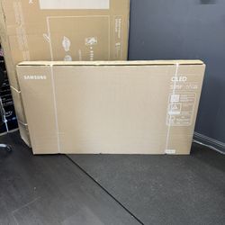 Samsung S95F SMART 4k TV OLED TV BRAND NEW TV 