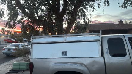 Camper shell
