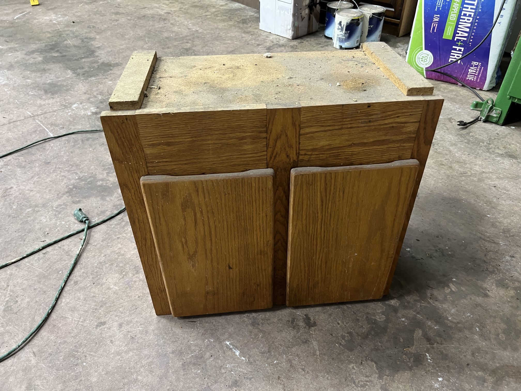 Free upper cabinet