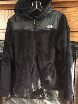 North face hoodie jacket. Size M.