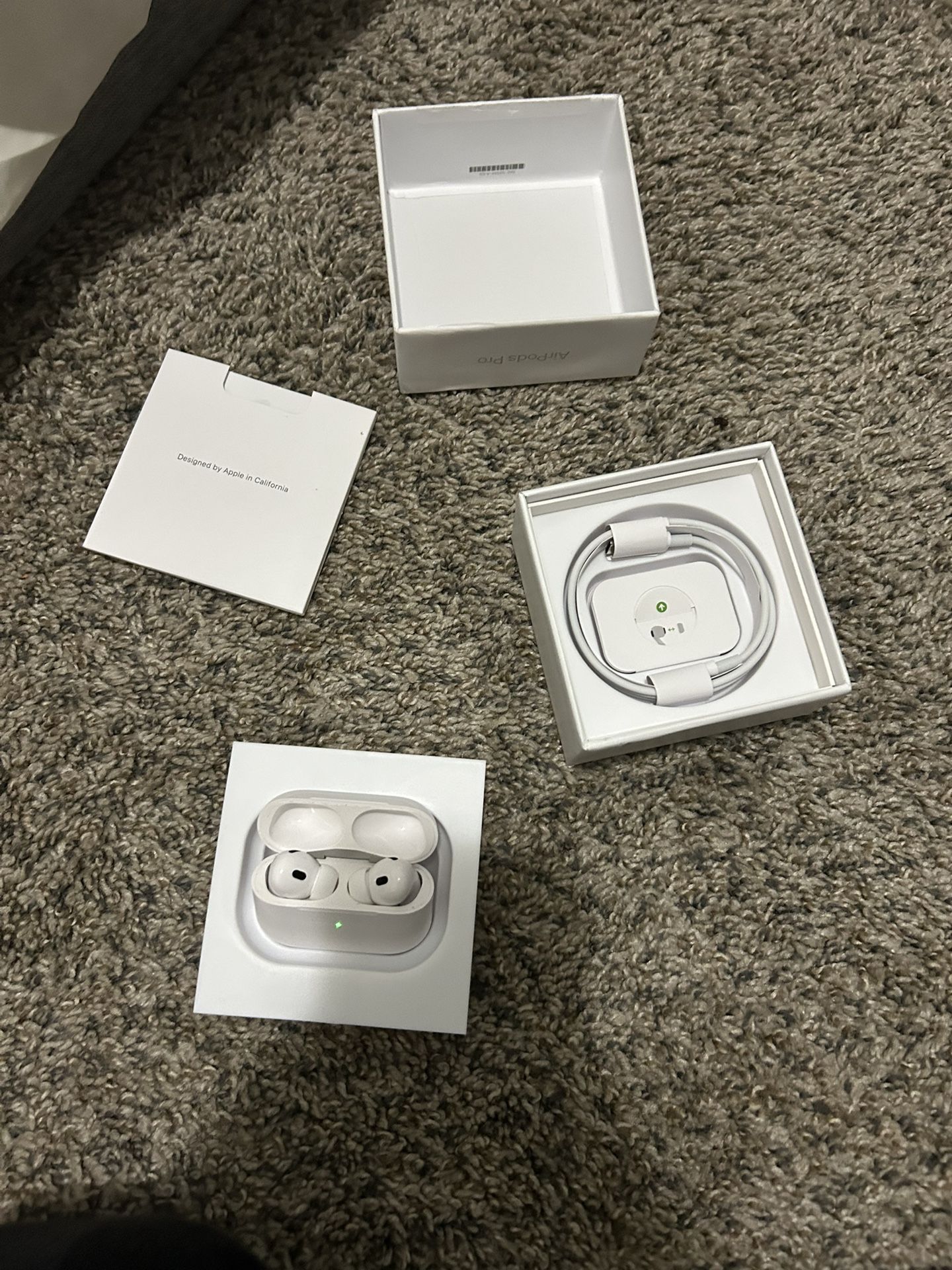 AirPods