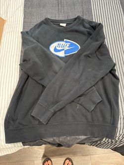 Nike Men’s Medium Vintage Graphic Crewneck Sweatshirt Black Blue White Pullover