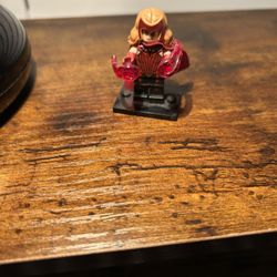 Wanda Maximoff Minifigure 