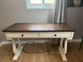 White Wood Desk