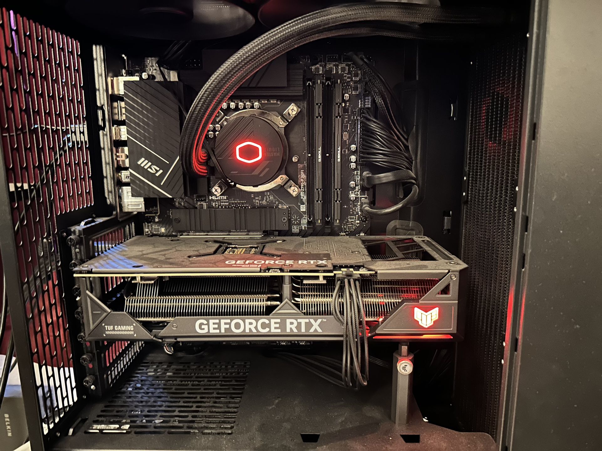 NEED TO SELL URGENTLY - Professional Gaming PC Custom Built - Cash Only, No Trades