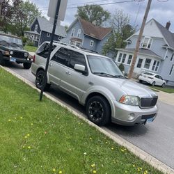 2004 Lincoln Navigator