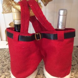 CHRISTMAS RED FELT SNATA PANTS DECORATIVE WINE HOLDER/CARRIER 13” WIDE X 9” TALL